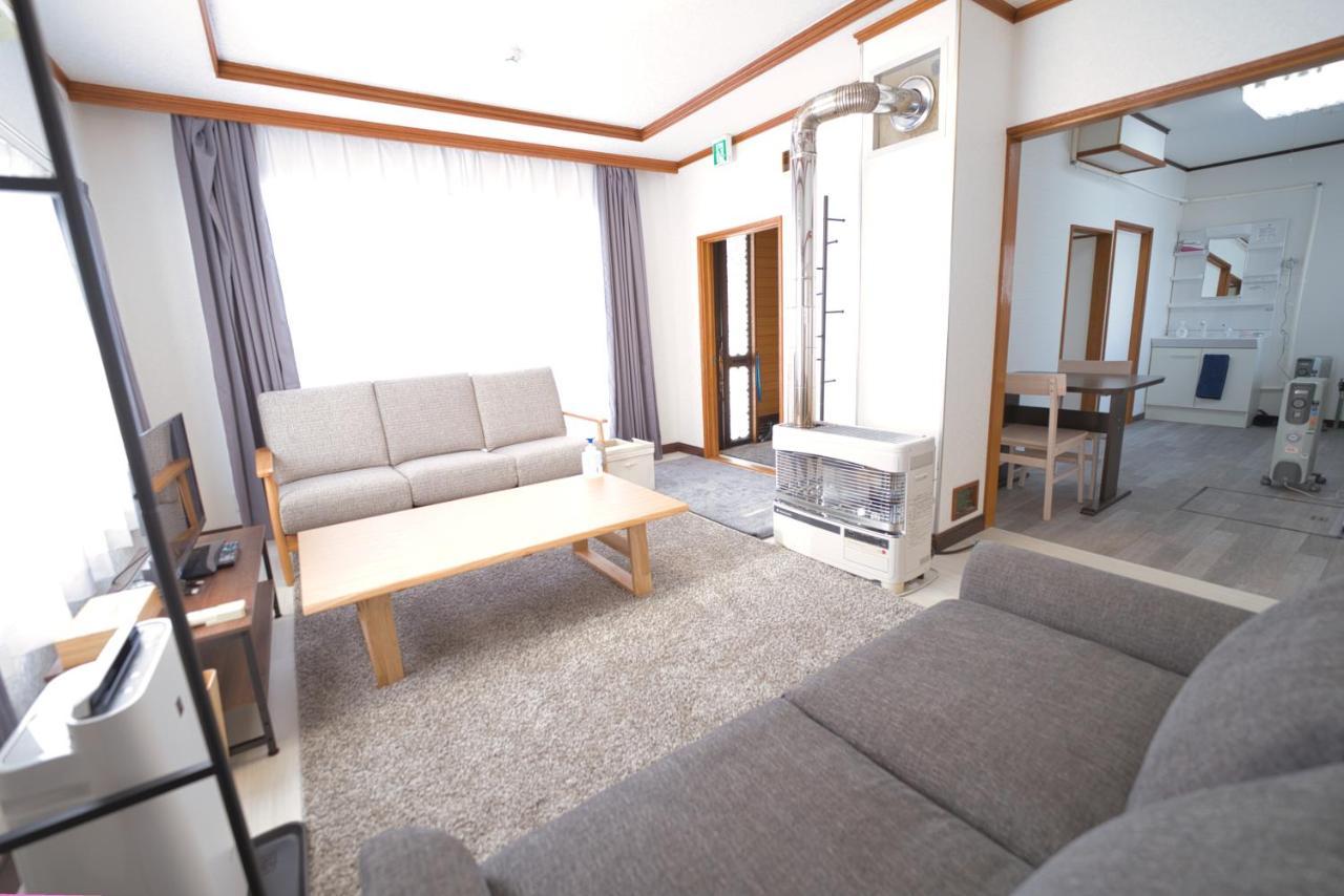 Furano Ski House Villa Bagian luar foto